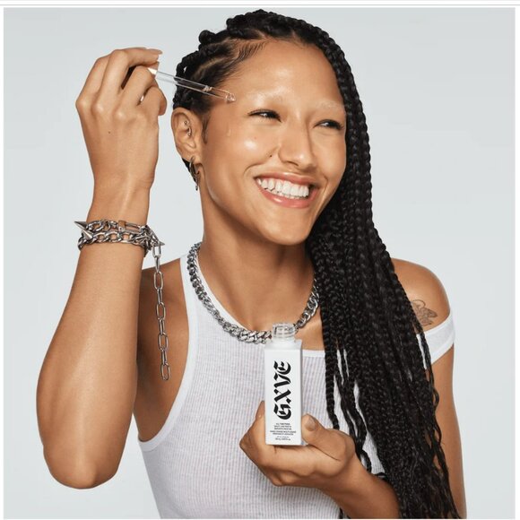 GX by Gwen Stefani "All Time Prime" Multi-use prep and smooth face Oil - Picture 4 of 6